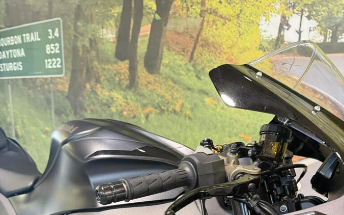 2025 ZX10R ABS with only 150 miles!!!