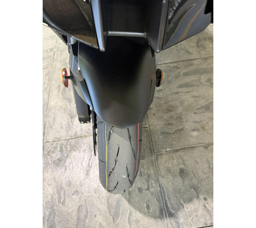 2025 ZX10R ABS with only 150 miles!!!