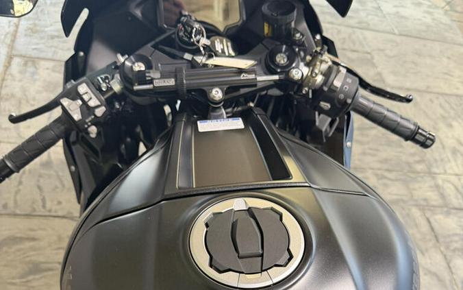 2025 ZX10R ABS with only 150 miles!!!