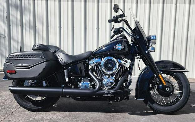 2025 Harley-Davidson® FLHC Heritage Classic