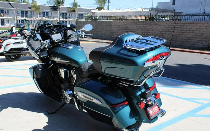 2026 Indian Motorcycle® Pursuit® Limited 112 w/PowerBand Audio Cascade Green with Black Metallic