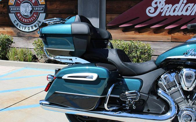 2026 Indian Motorcycle® Pursuit® Limited 112 w/PowerBand Audio Cascade Green with Black Metallic
