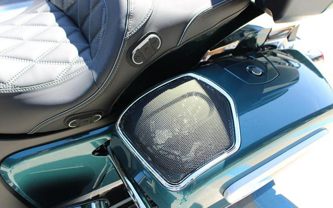 2026 Indian Motorcycle® Pursuit® Limited 112 w/PowerBand Audio Cascade Green with Black Metallic