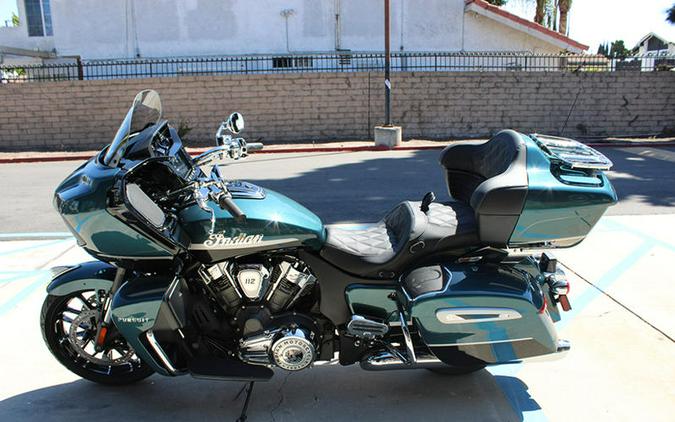 2026 Indian Motorcycle® Pursuit® Limited 112 w/PowerBand Audio Cascade Green with Black Metallic