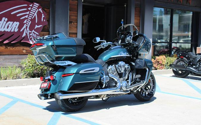 2026 Indian Motorcycle® Pursuit® Limited 112 w/PowerBand Audio Cascade Green with Black Metallic