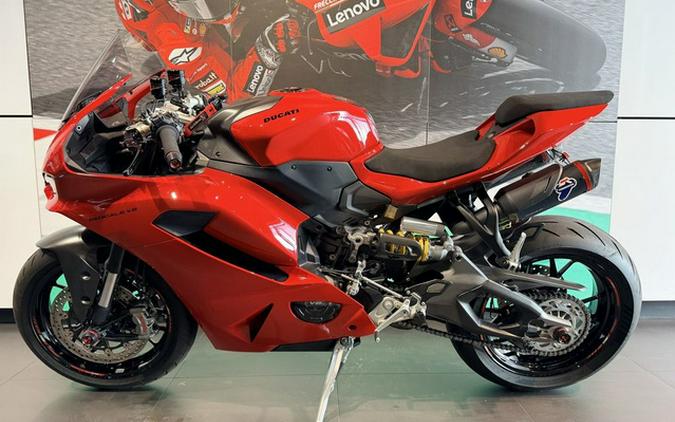 2025 Ducati Panigale V2