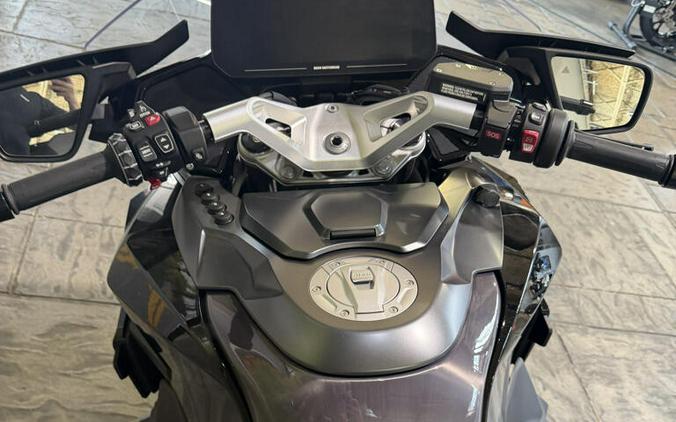 2026 R1300RT Triple Black only 1314 miles!!!