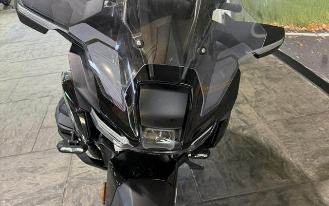 2026 R1300RT Triple Black only 1314 miles!!!