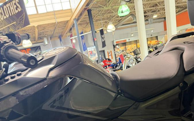 2026 R1300RT Triple Black only 1314 miles!!!