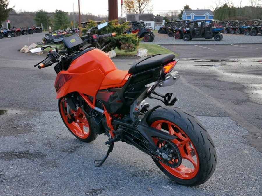 2024 KTM Duke