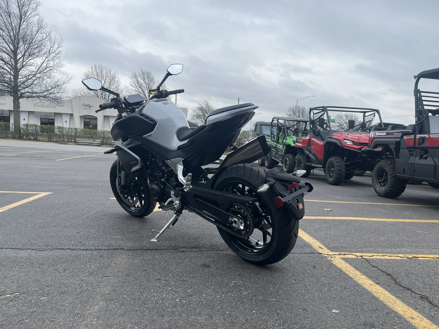 2026 CFMOTO NK 800