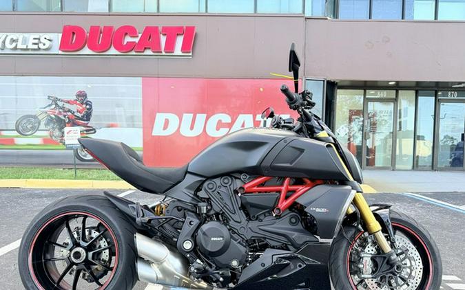 2022 Ducati Diavel 1260 S Total Black