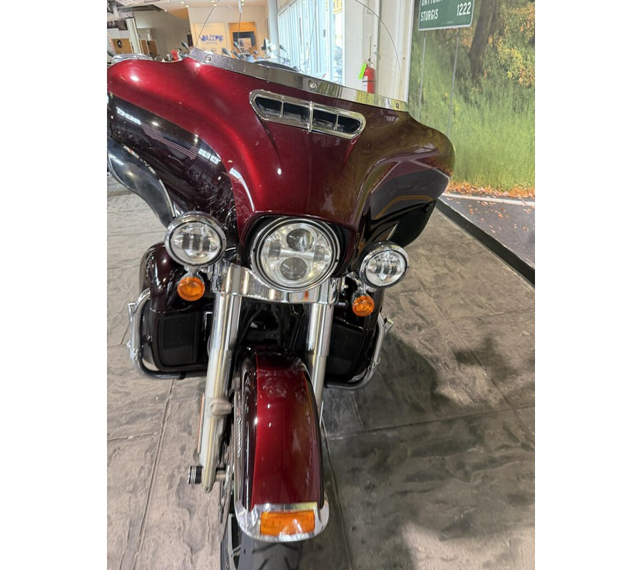 2014 Harley-Davidson Ultra Limited w/ full Rinehart exhaust