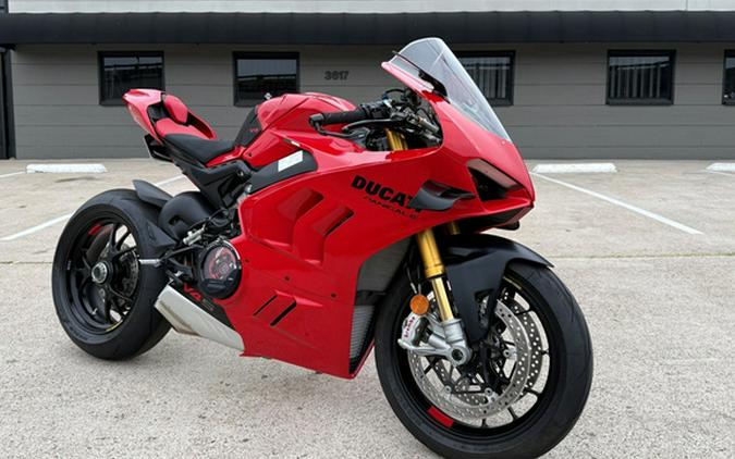 2022 Ducati Panigale V4 S