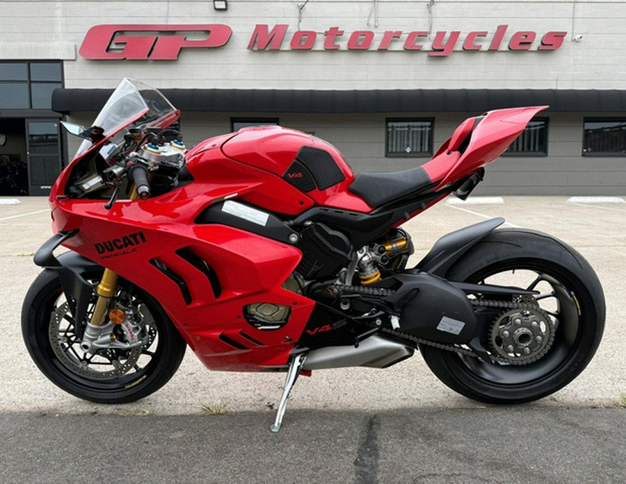 2022 Ducati Panigale V4 S