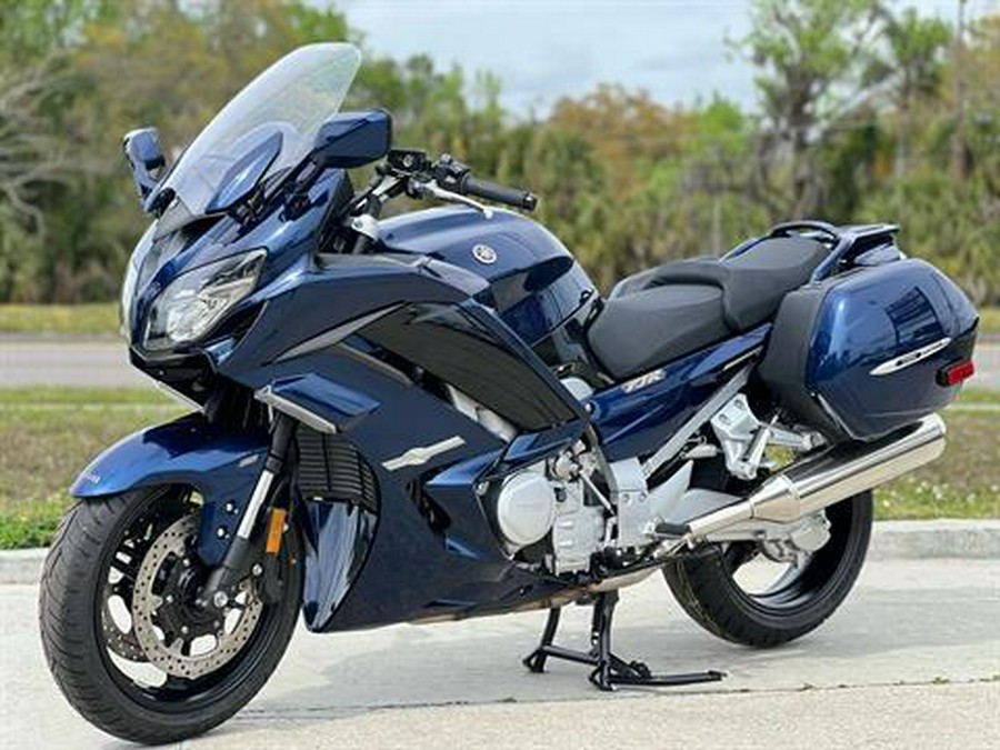 2024 Yamaha FJR1300ES