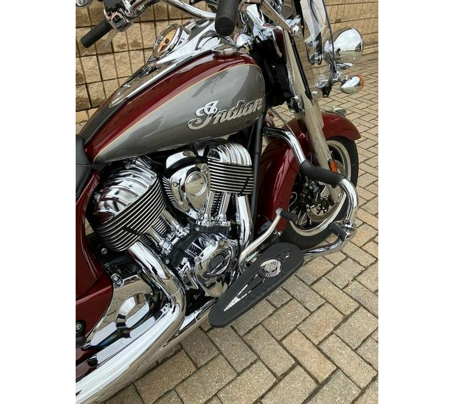 2020 Indian Motorcycle® Springfield® Burgundy Metallic / Titanium Metallic