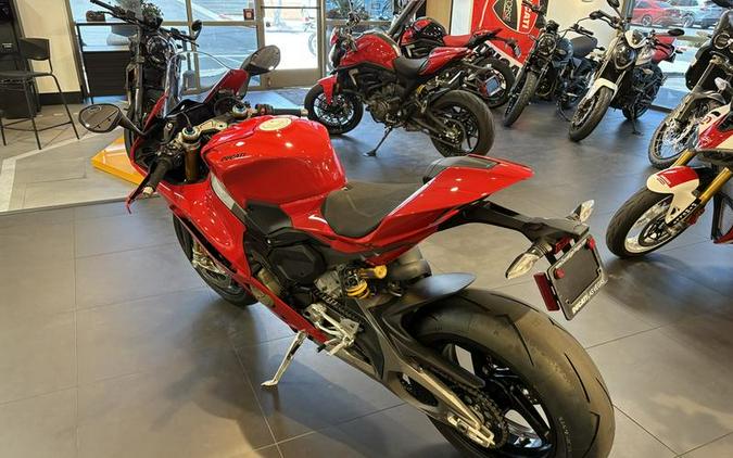 2025 Ducati Panigale V4 S Panigale V4 S