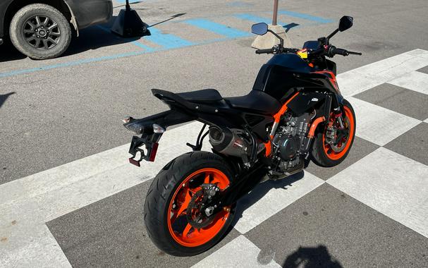 2023 KTM Duke 890 R