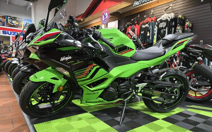 2024 Kawasaki Ninja 500 Review [14 Fast Facts]