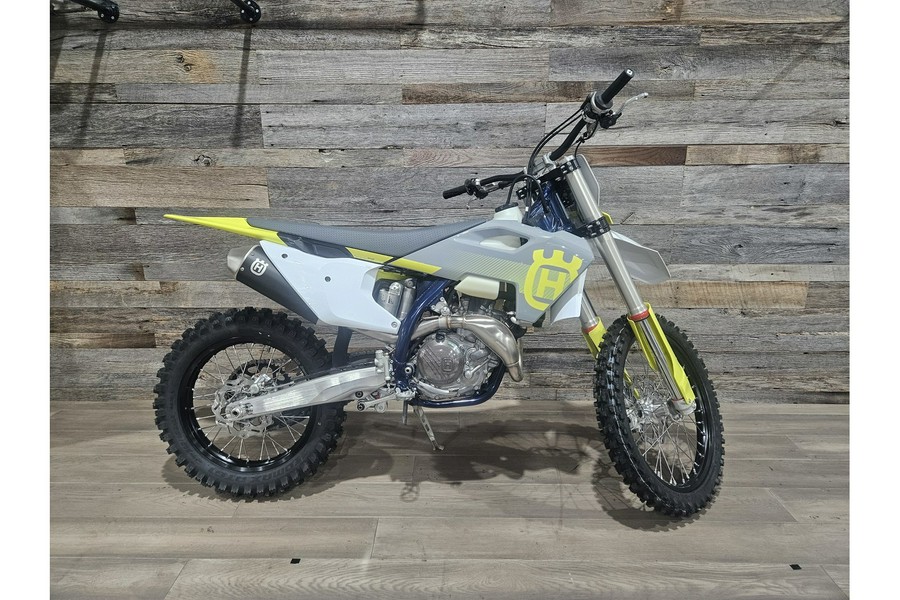 2024 Husqvarna Motorcycles FX 450 Cash or Standard Rate Finance Price!