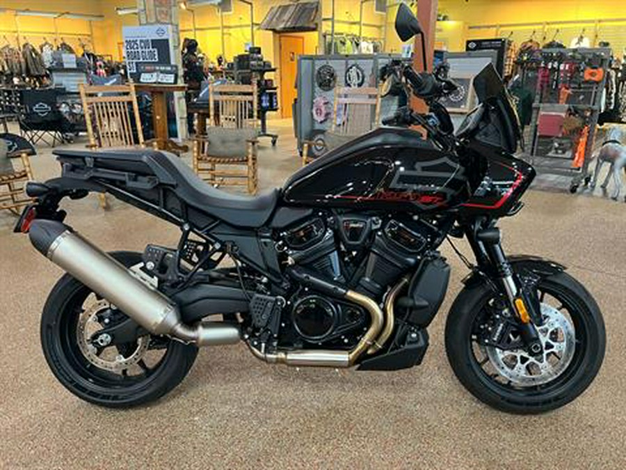 2025 Harley-Davidson Pan America® 1250 ST