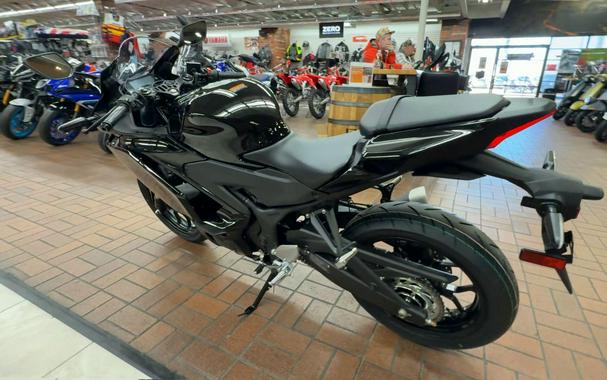 2026 Yamaha YZF-R3 ABS