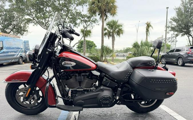 2022 Harley-Davidson Softail FLHCS - Heritage Classic 114