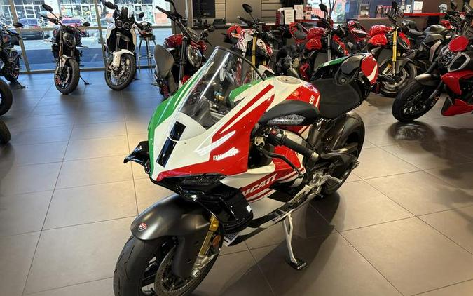 2025 Ducati Panigale V4 Tricolore