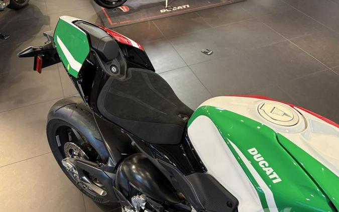 2025 Ducati Panigale V4 Tricolore