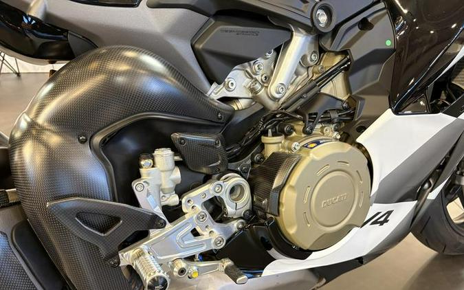 2025 Ducati Panigale V4 Tricolore