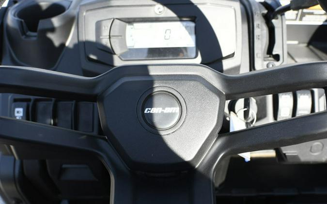 2025 Can-Am Defender DPS HD9 Compass Green