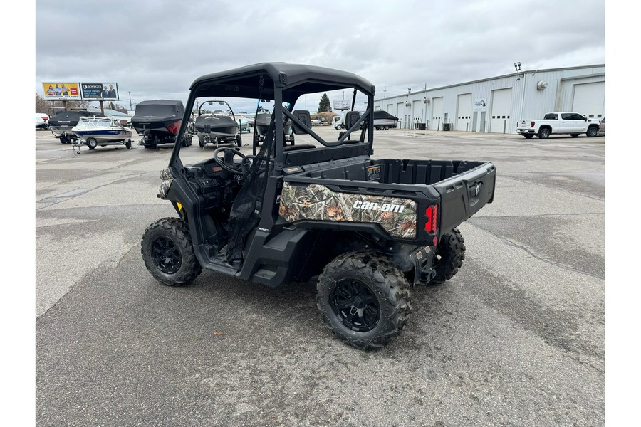 2024 Can-Am DEF XT HD7