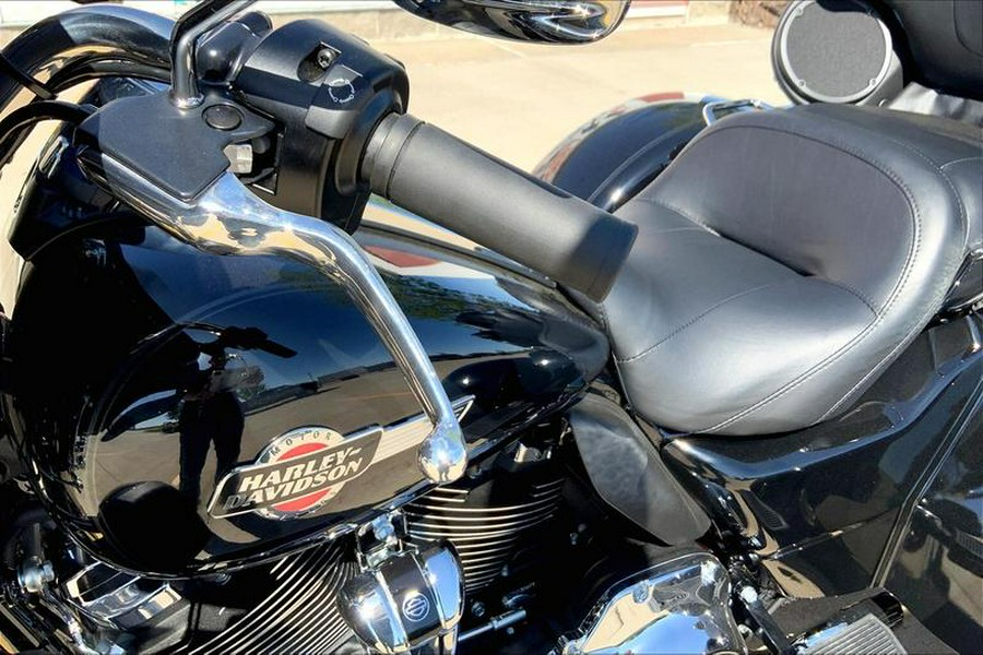 2024 Harley-Davidson® FLHTCUTG - Tri Glide® Ultra