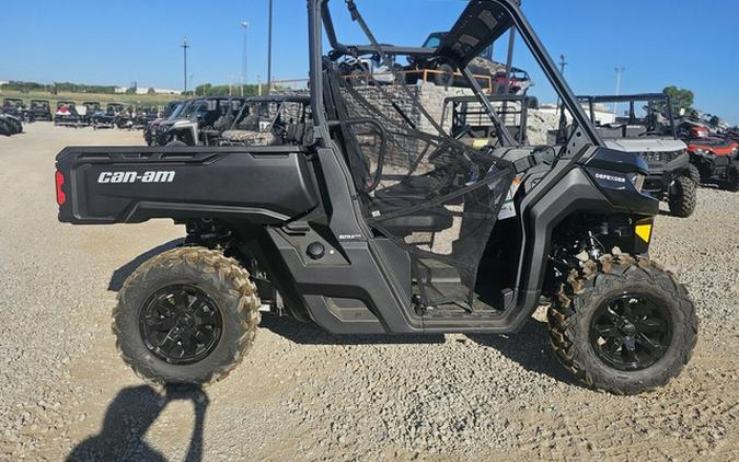 2025 Can-Am Defender DPS HD9 Stealth Black