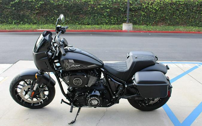 2026 Indian Motorcycle® Sport Chief RT Black Smoke