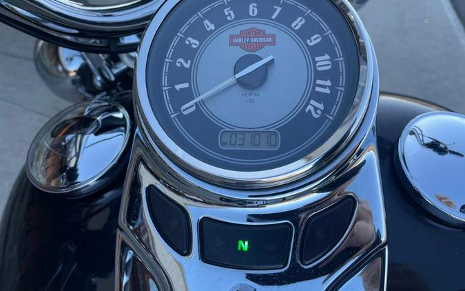 2013 Harley-Davidson® FLSTC - Heritage Softail® Classic