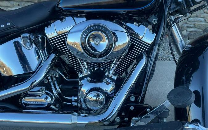 2013 Harley-Davidson® FLSTC - Heritage Softail® Classic