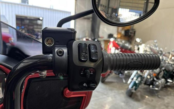 2021 Indian Motorcycle® Chieftain® Dark Horse® Ruby Smoke