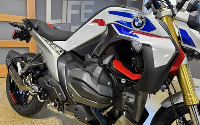 2026 BMW R 1300 R