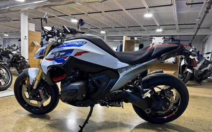 2026 BMW R 1300 R