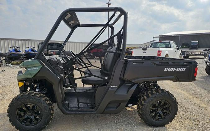 2025 Can-Am Defender DPS HD7