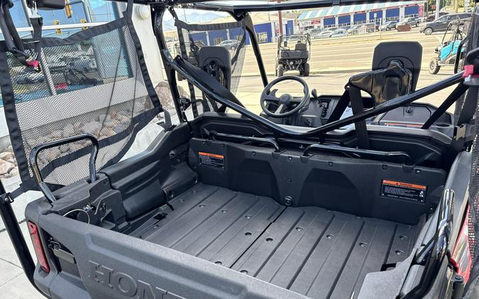 2025 Honda Pioneer 1000-5 Deluxe