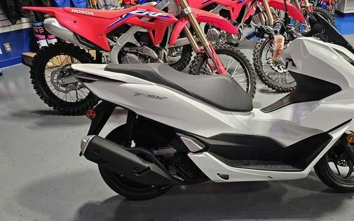 2022 Honda® PCX ABS