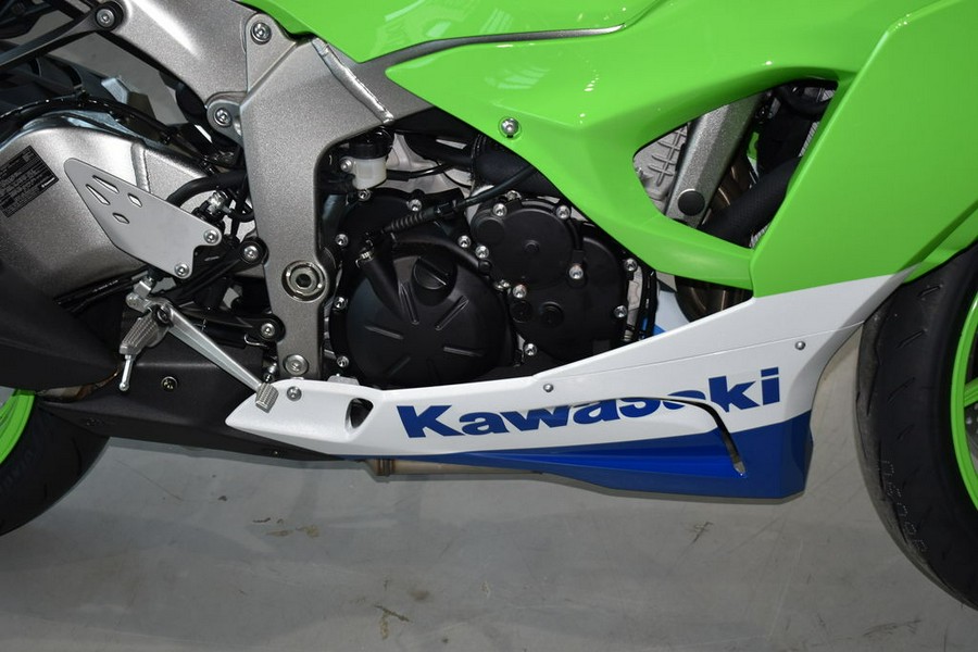 2024 Kawasaki Ninja® ZX™-6R 40th Anniversary Edition ABS