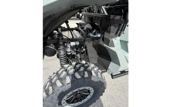 2026 Wolverine RMAX4 1000 XT-R - Yamaha