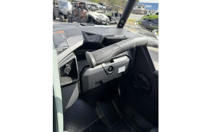 2026 Wolverine RMAX4 1000 XT-R - Yamaha