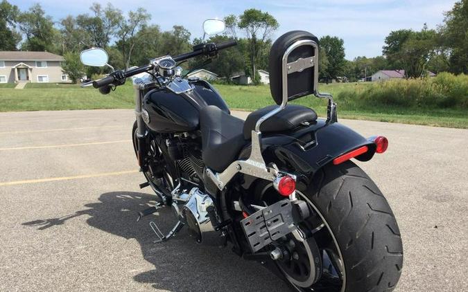 2015 Harley-Davidson® FXSB - Softail® Breakout®