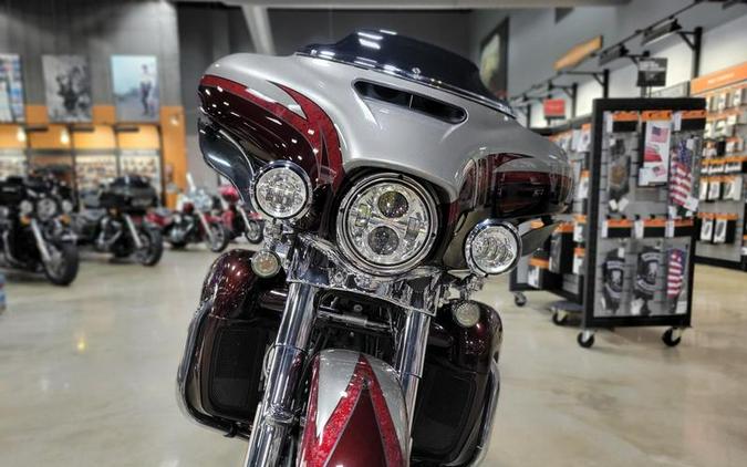 2015 Harley-Davidson FLHTKSE CVO Limited