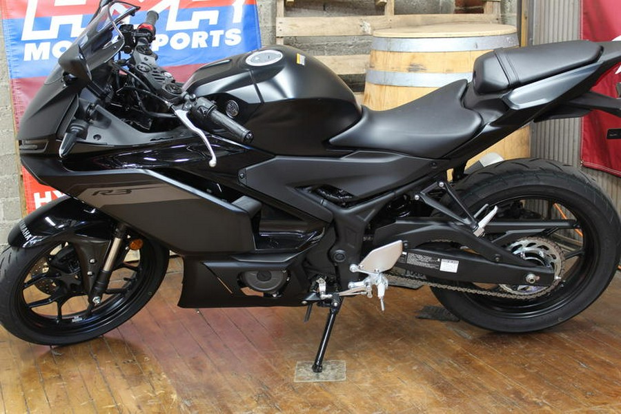 2025 Yamaha YZF-R3